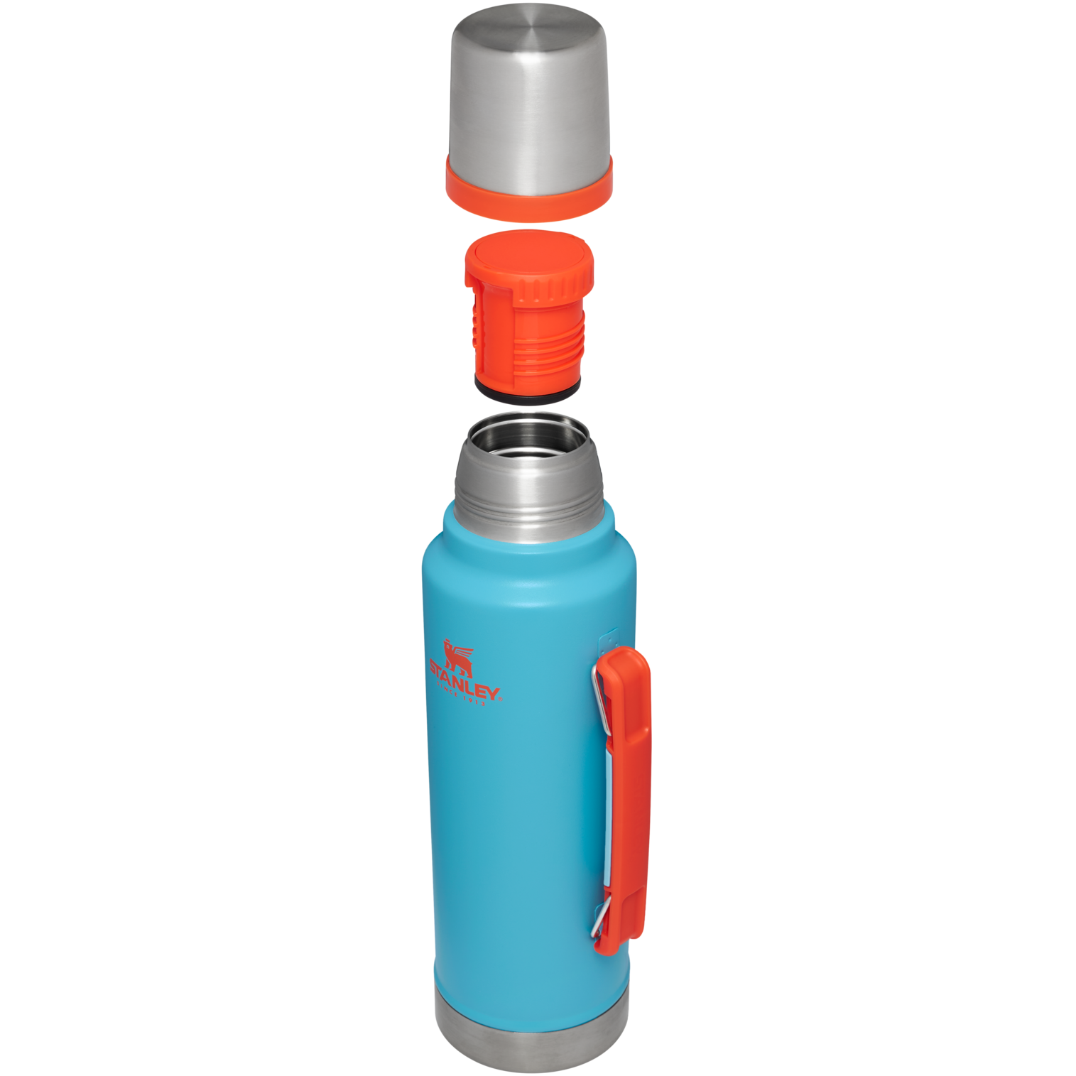 B2B_Web_PNG-The-Legendary-Classic-Bottle-1-5QT-Pool-Hero-Exploded_5fbd82e4-51ed-4869-a924-bc63ce1eb4a8.png