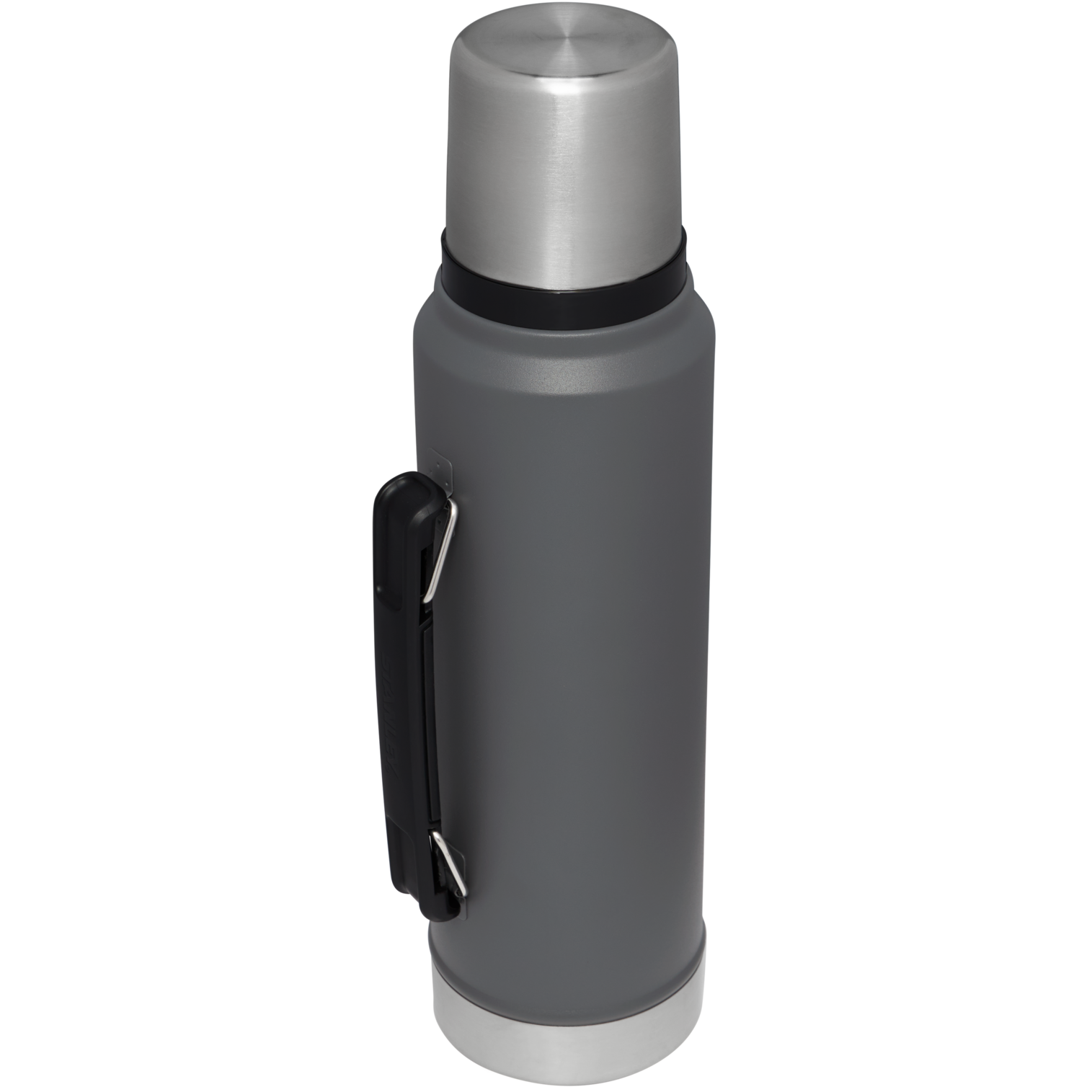 B2B_Web_PNG-The-Legendary-Classic-Bottle-1-5QT-RSS-Charcoal-Hero-Back_415b1d3a-058f-4fa9-9efd-8548367bb9e9.png
